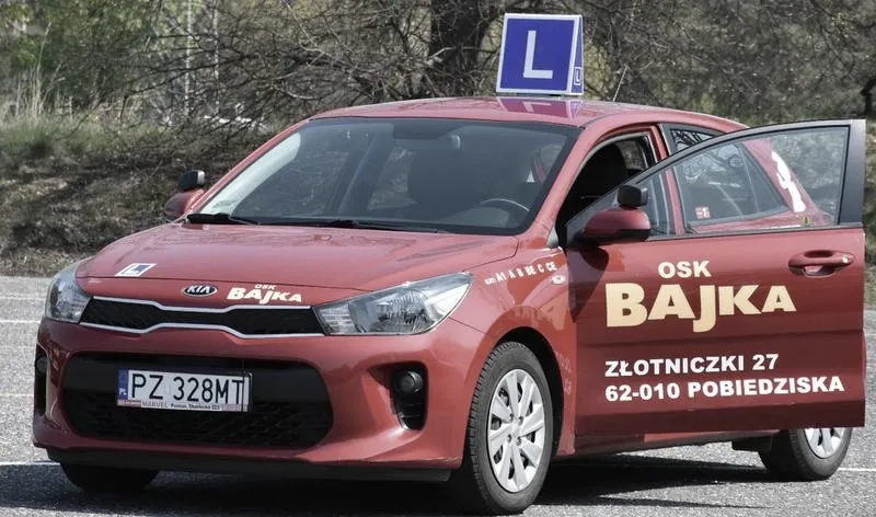Ile czasu czeka na odebranie prawa jazdy i jak skrócić oczekiwanie