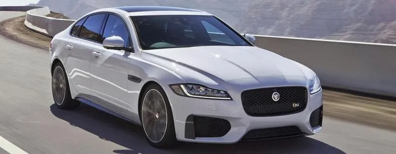 Jakie tajemnice kryje silnik w Jaguarze XF 2.2 Diesel? Odkrywamy jego wady i zalety