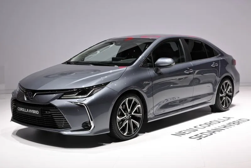 Toyota Corolla: gdzie znajduje się filtr paliwa i jak go wymienić?