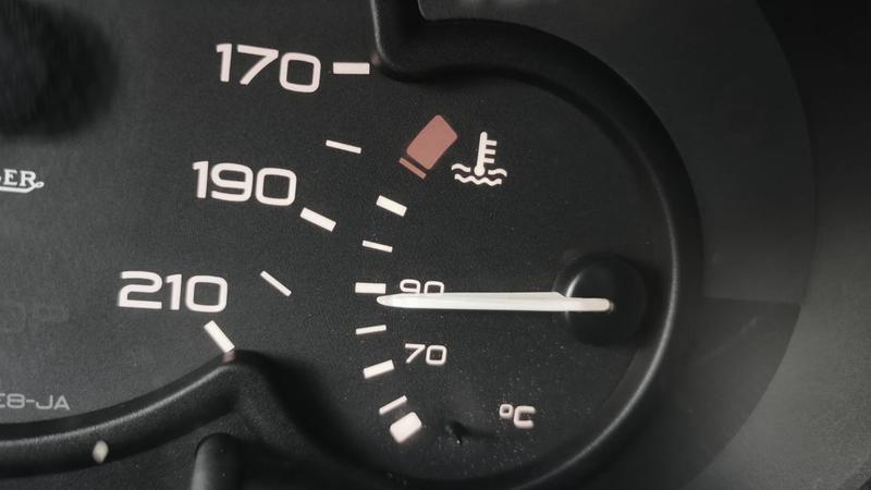 Objawy przegrzania silnika