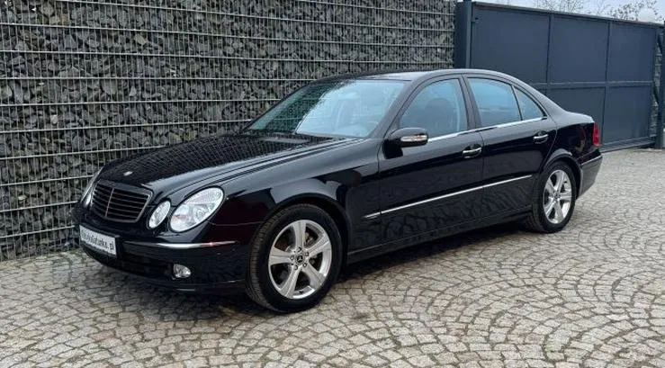 Znalezienie kodu lakieru Mercedesa